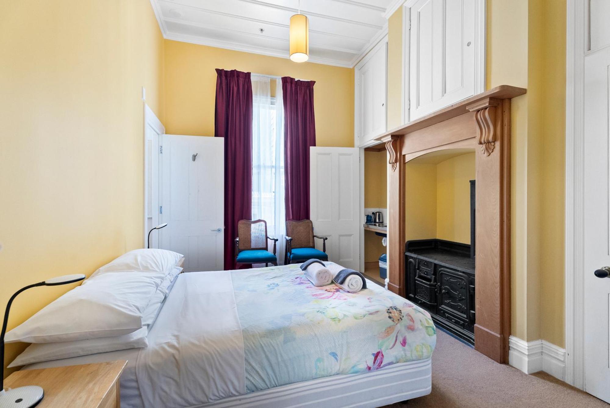 Verandahs Parkside Hostel Auckland